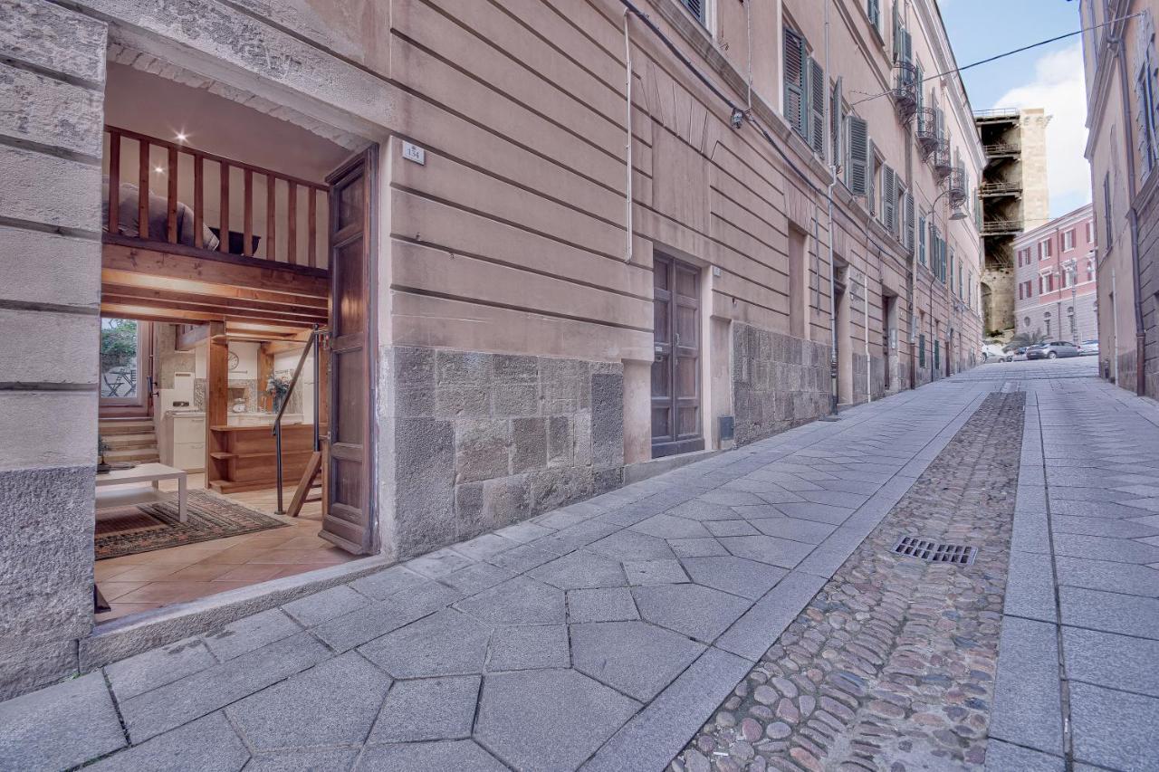 Right House - Small Garden In Old Town - Historical Castle District Cagliari Eksteriør billede