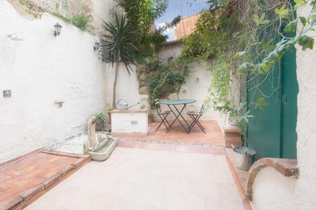 Right House - Small Garden In Old Town - Historical Castle District Cagliari Eksteriør billede
